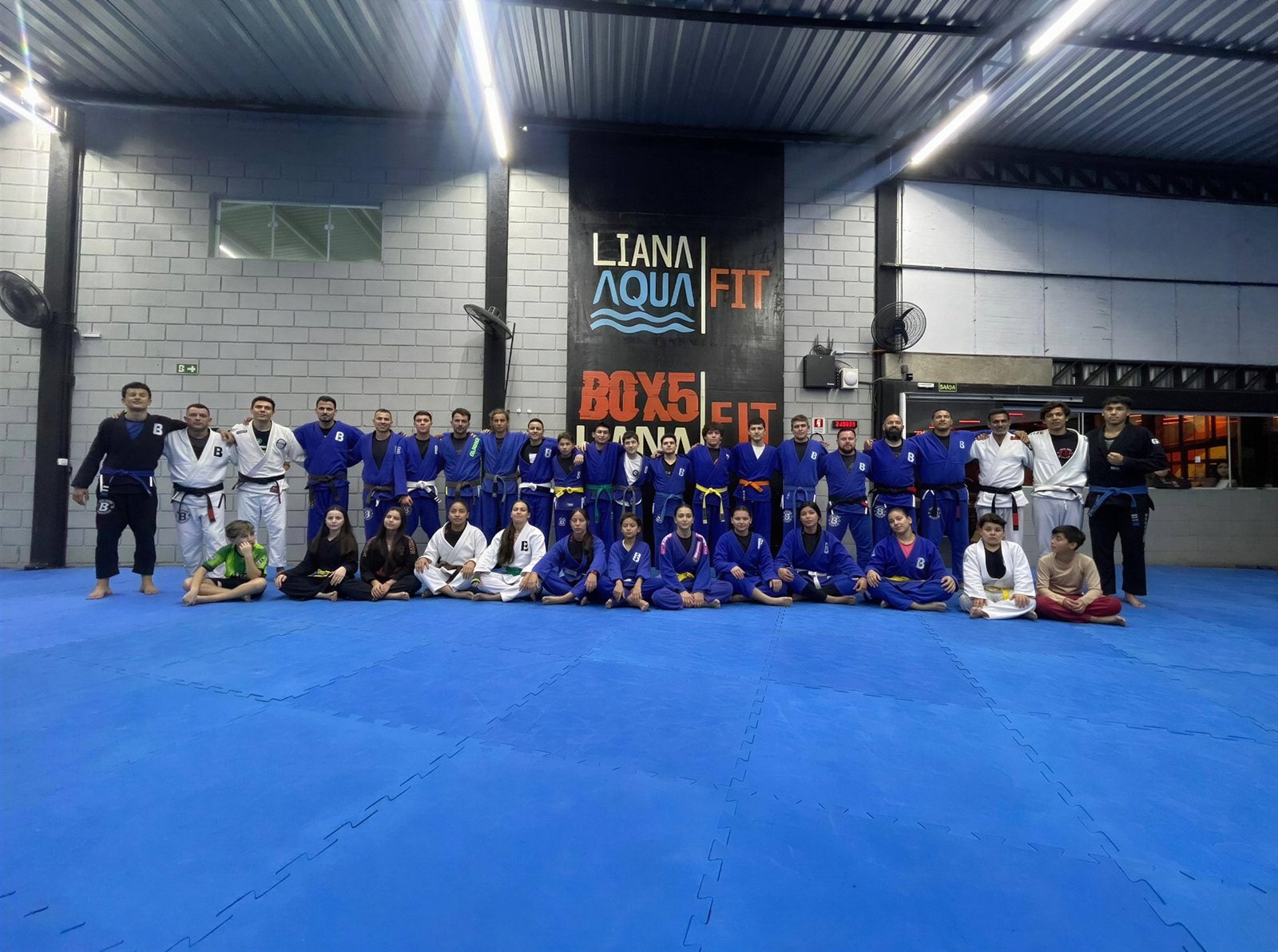 Equipe Biondo Jiu-Jitsu no tatame